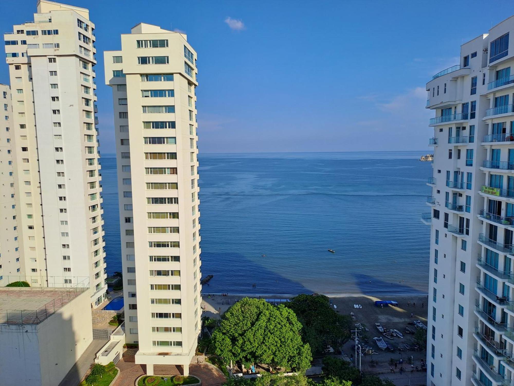 8 Vista Al Mar, Playa Rodadero, Apartment